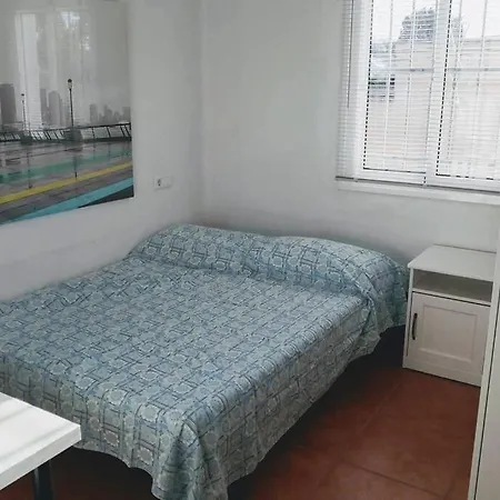 Apartamento De Tres En Carranque *
