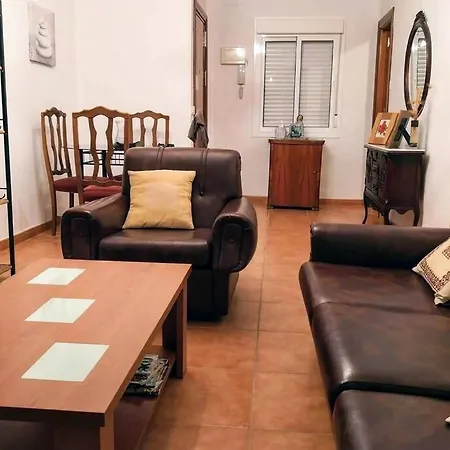 Apartamento De Tres En Carranque * Malaga